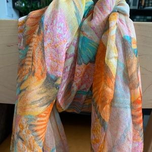 Beautiful spring / summer scarf